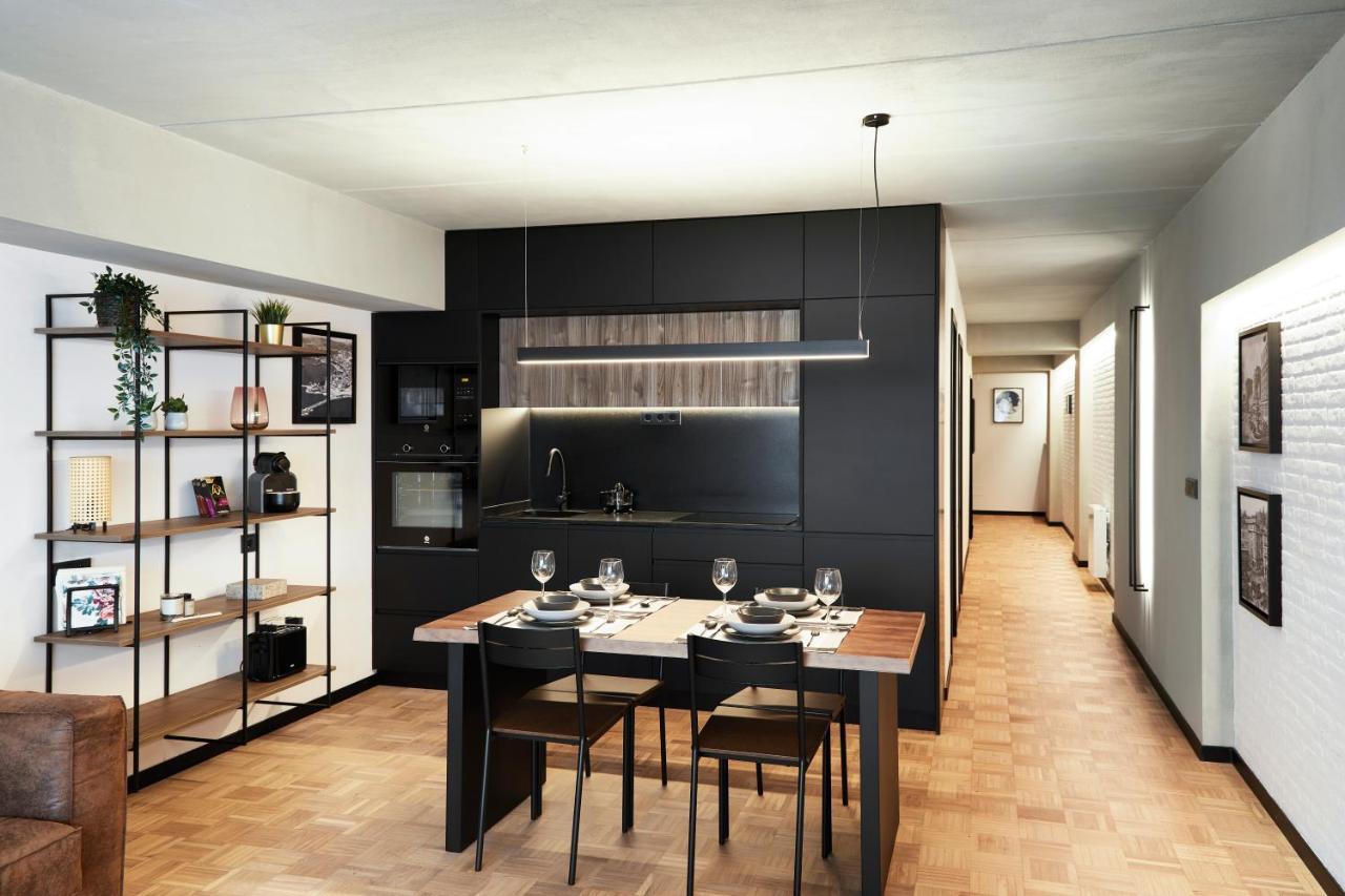 Apartamento En Pleno Centro Y A 200M De La Playa A Coruna Luaran gambar